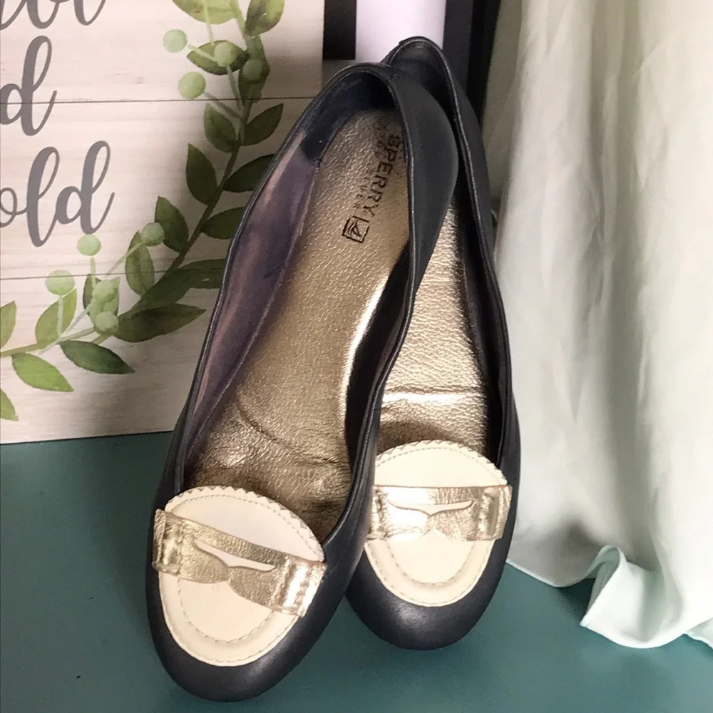 Sperry navy, ivory & gold penny loafer flats 6.5M - Picture 2 of 12
